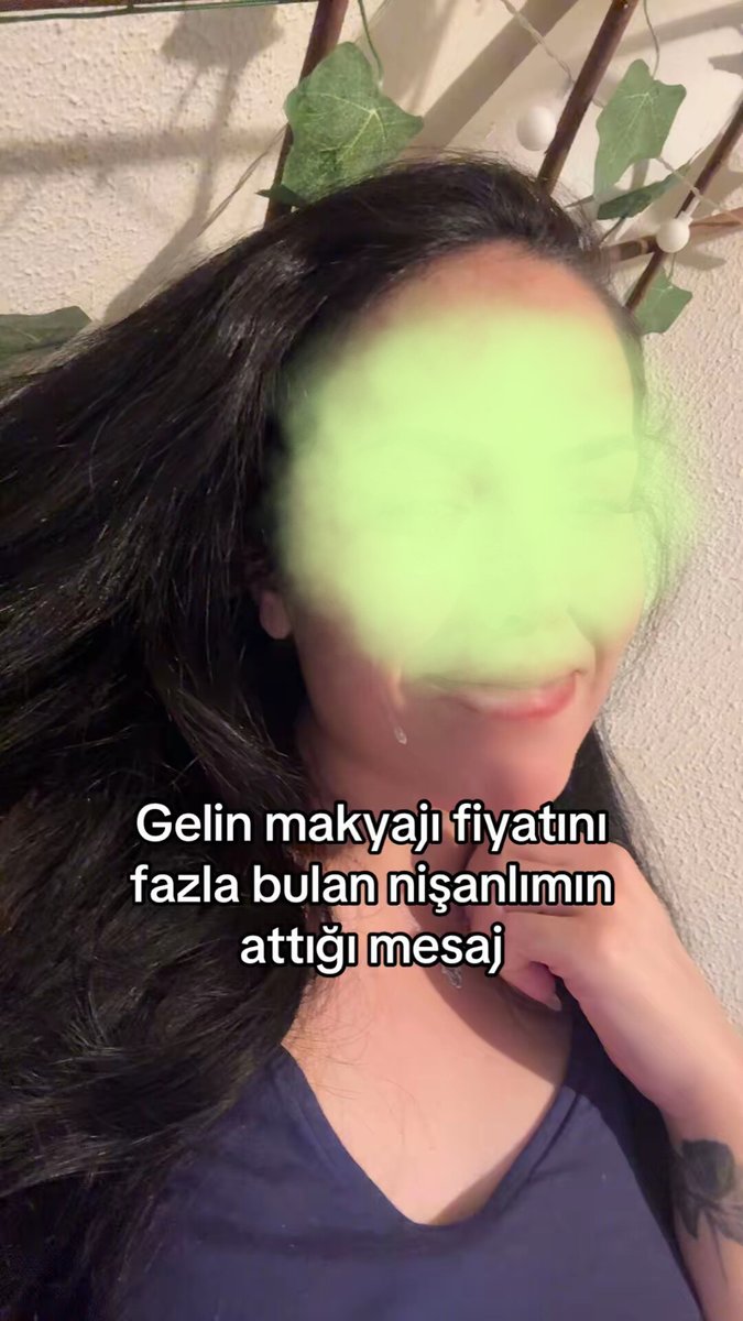 bayrakmedya's tweet photo. Bir kadın, düğün için anlaştığı gelin makyajının 37.000 TL olduğunu öğrenen nişanlısından gelen mesajı görünce gözyaşlarına boğuldu. https://t.co/uSn0OLemnL