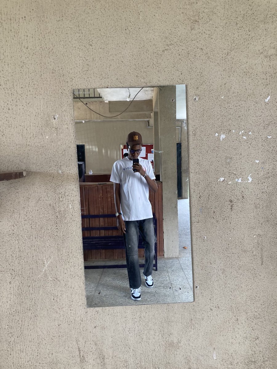 isthatabraham's tweet photo. This user signed out today #signout #acu https://t.co/te1oTcEO1b