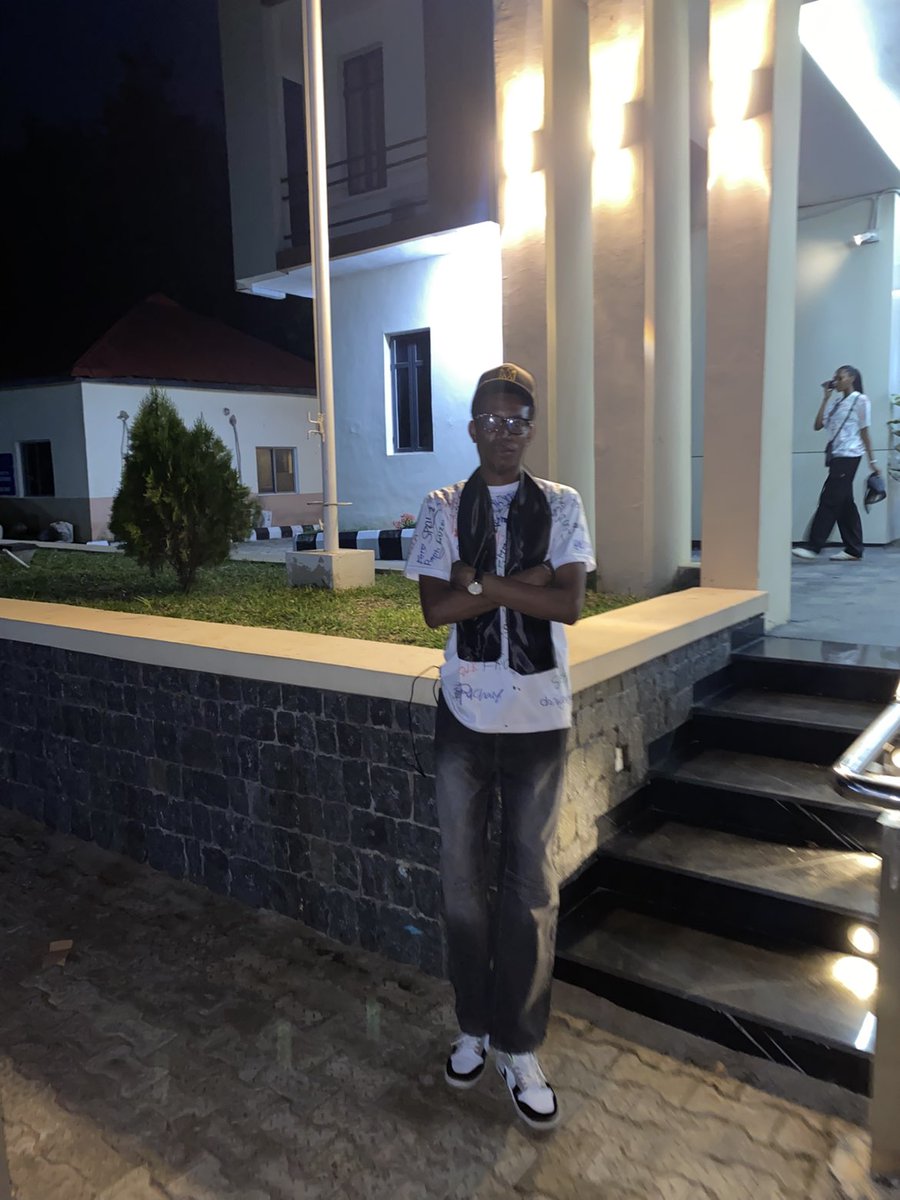 isthatabraham's tweet photo. This user signed out today #signout #acu https://t.co/te1oTcEO1b