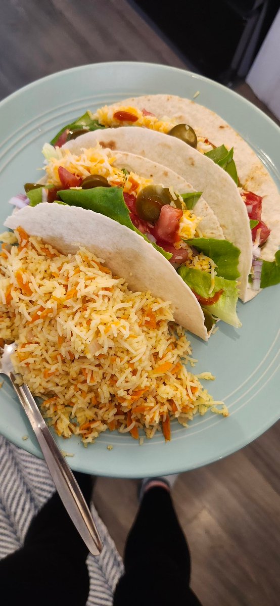 kindachronic's tweet photo. Made fresh soft tacos and vegetable rice for dinner yesterday https://t.co/pMvcFxCDcD