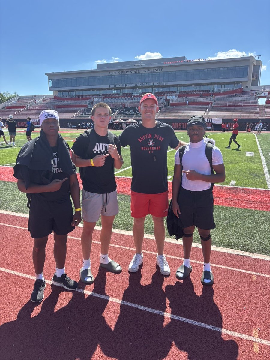 JamirBoards1's tweet photo. Had a great time at the Austin Peay State Camp today @CoachSpur_APSU @CoachBradGovs https://t.co/TSlnlZv092