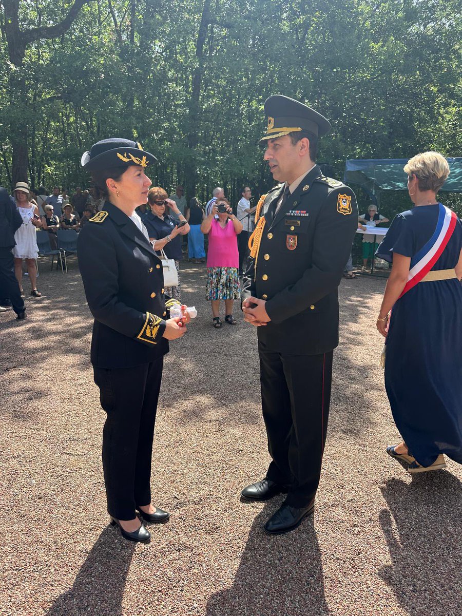 AzAmbassadeFr's tweet photo. La cérémonie commémorative du 82ᵉ anniversaire de l’attaque du Maquis de Cabertat s’est tenue, ce samedi 20 juin, au mausolée de Cabertat, sur la commune de Vaïssac, afin d’honorer la mémoire des résistants et des victimes de l’attaque du 20 juin 1944.

La cérémonie s’est déroulée en présence de la directrice de cabinet de la préfecture de Tarn-et-Garonne, Ambre Bernard, des sénateurs François Bonhomme et Pierre-Antoine Lévi, des maires et des élus locaux,ainsi que du colonel Javid Abdullayev ,attaché militaire de l’Azerbaïdjan en France.

À cette occasion, un hommage a été également rendu à la mémoire du résistant azerbaïdjanais Ahmadiyya Jabrayilov, plus connu en France sous le nom d’« Akhmed Michel » ou de « Kharko », qui a combattu le nazisme et la barbarie dans les rangs de la Résistance française.