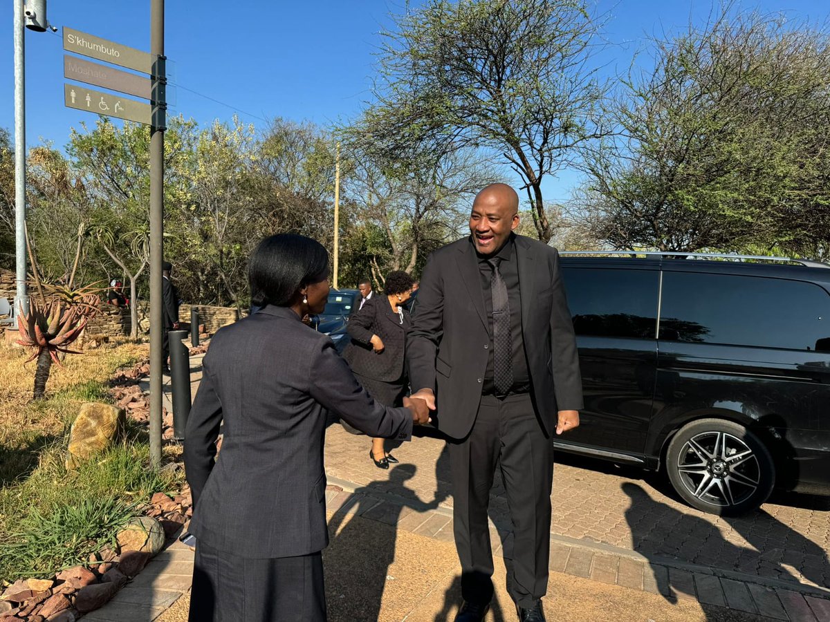 VhoWilson's tweet photo. @GaytonMcK Minister, you recall I took you through the SA GALLERY OF LEGENDS EXHIBITION at Freedom Park, Pretoria in 2024 while doing my internship practicals. I’m still unemployed despite doing my Masters in African Studies
@ChrisExcel102 please I need help with him seeing this https://t.co/nhernbsQcP