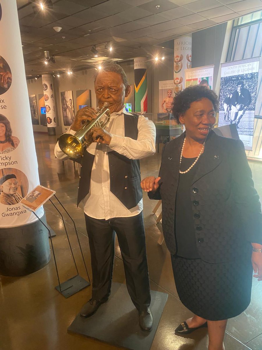 VhoWilson's tweet photo. @GaytonMcK Minister, you recall I took you through the SA GALLERY OF LEGENDS EXHIBITION at Freedom Park, Pretoria in 2024 while doing my internship practicals. I’m still unemployed despite doing my Masters in African Studies
@ChrisExcel102 please I need help with him seeing this https://t.co/nhernbsQcP