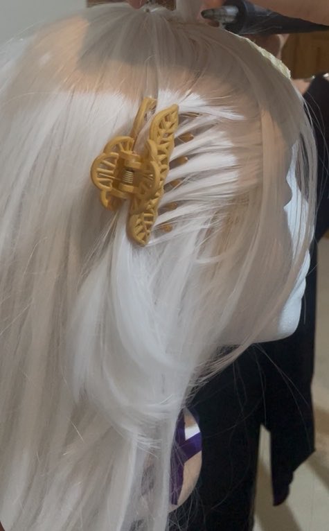 ManamiHanatsuki's tweet photo. Sesshomaru is getting his hair styled ~ https://t.co/wXEwLla4QH