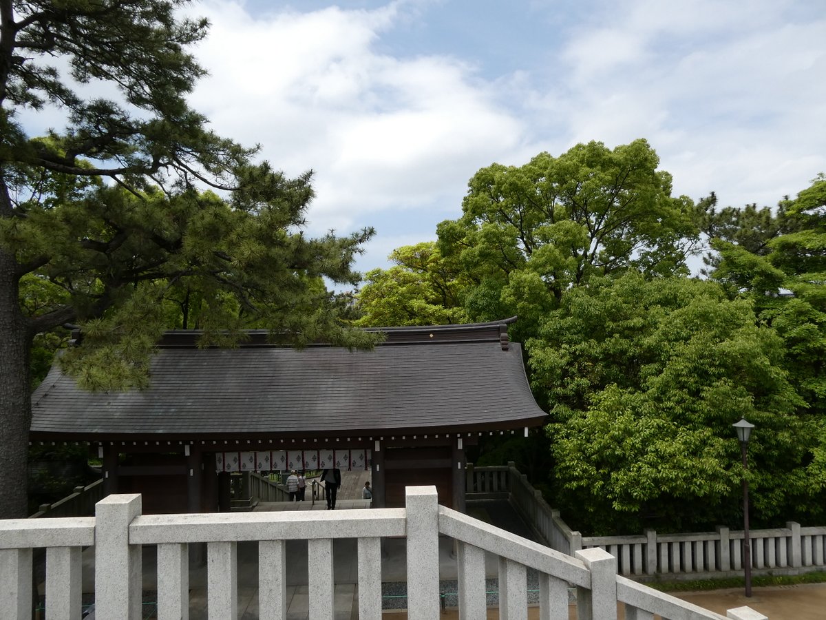 kanoko256's tweet photo. 稲毛浅間神社　　　　千葉市

808年に富士山本宮浅間大社から御分霊されたのが始まりとされています
信仰厚く宮参り参拝者で賑わう境内
緑樹木多く、森の中をあるいているような爽やかな気分になりました。 https://t.co/yoISSeFL1I