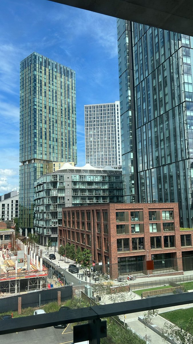 hm_sa0's tweet photo. Hello again, Manchester 🤍🤍 https://t.co/IxpyN4eJg9