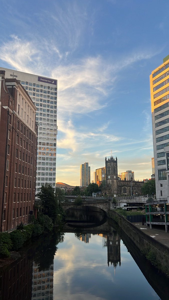 hm_sa0's tweet photo. Hello again, Manchester 🤍🤍 https://t.co/IxpyN4eJg9