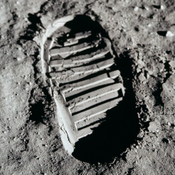 Earth tweet media
