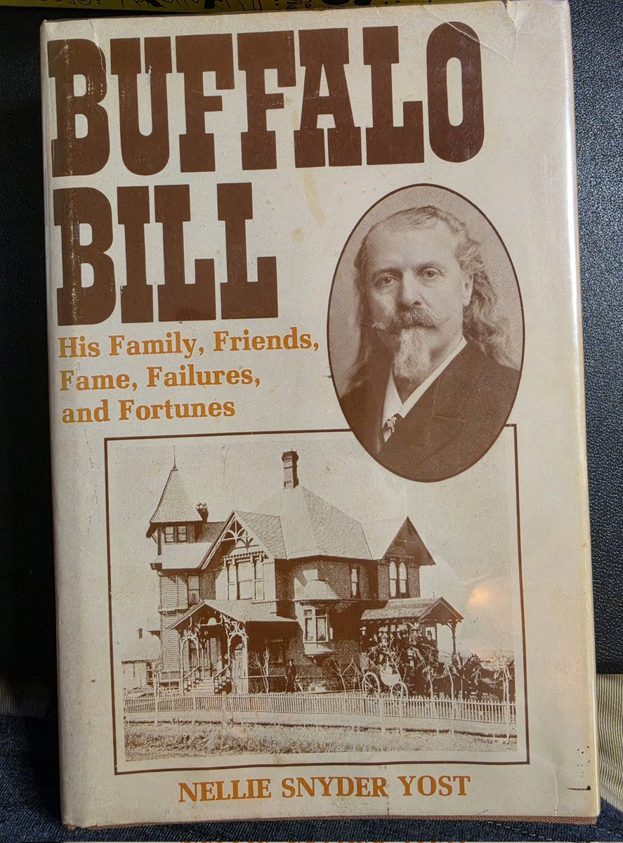 LeeJames3rd's tweet photo. Hey @EBischoff!  I came across this and your the only person i "know" that knows about this stuff.  You have any info on the book and author?  I have what AI says but id like a real person's opinion.  Any help is appreciated!  - loyal ringclassics/AFS member. https://t.co/2MpTt90tQV