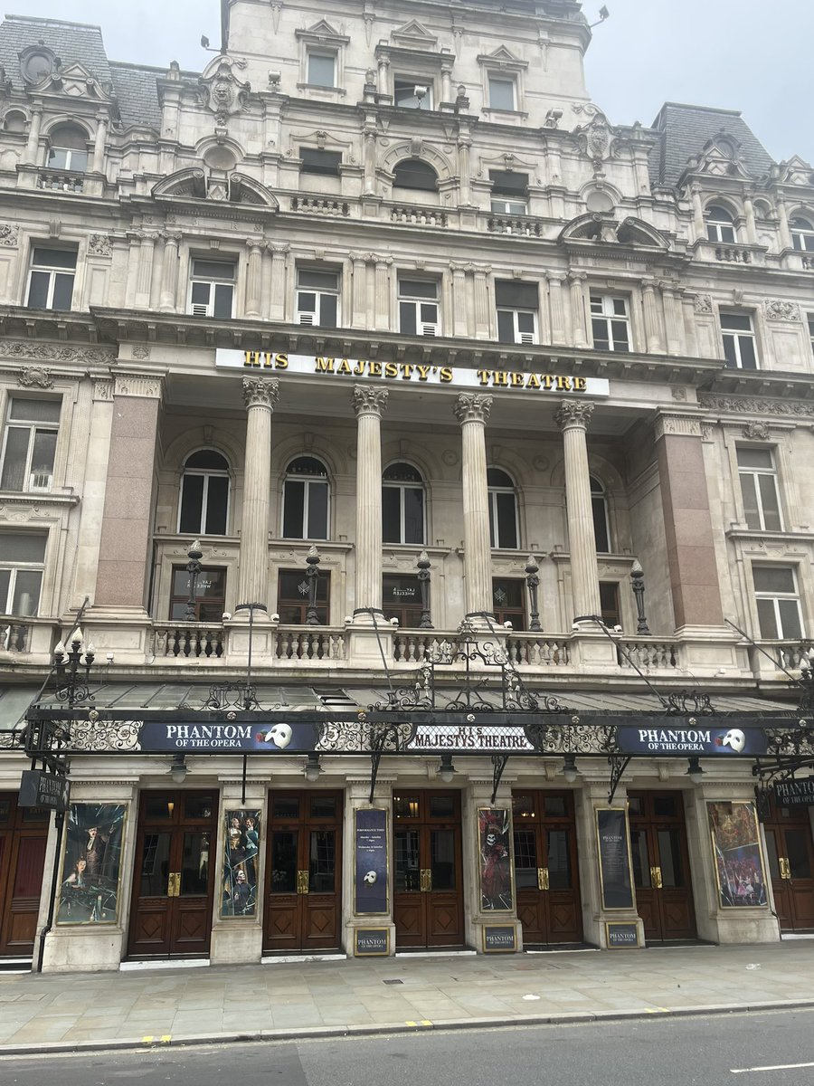 Ward2Fiona's tweet photo. #HisMajestysTheatre >#Westend #London #Son30 #PhantomOdTheOpera 🎭 https://t.co/wrO3VB7vsH