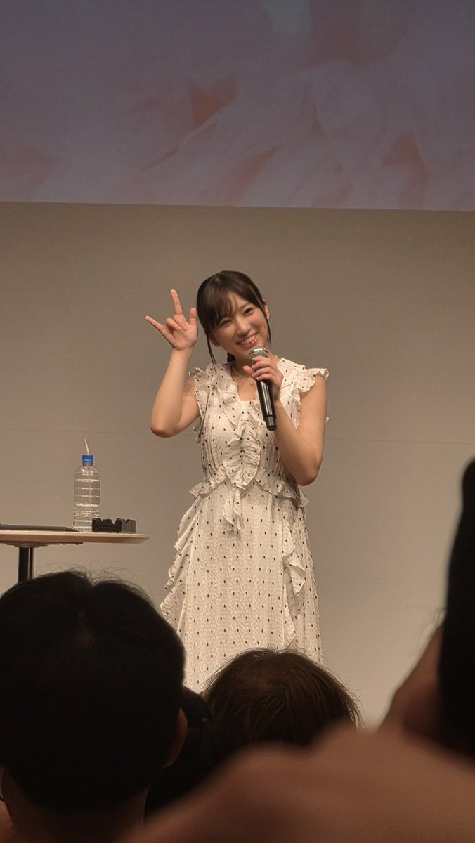 lovingqoo's tweet photo. 나코 진짜 귀여워!!!!!!!
#矢吹奈子
#矢吹奈子_bubble
#なこるーむ https://t.co/tnUkDimtr2