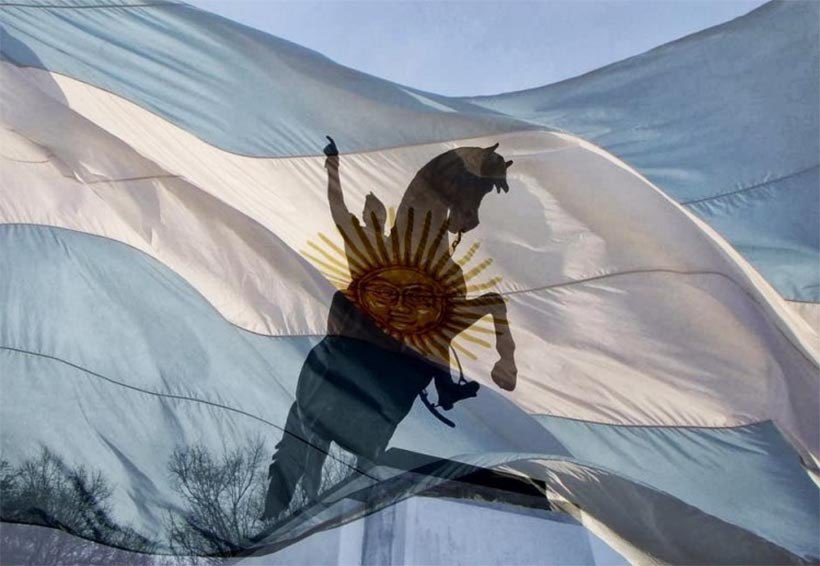 surdicore's tweet photo. Argentino gracias a Dios y primero que nada, de ahí para abajo discutimos lo demás. El que no se sienta interpelado por el glorioso pabellón patrio no es argentino. https://t.co/vndSw23yfx