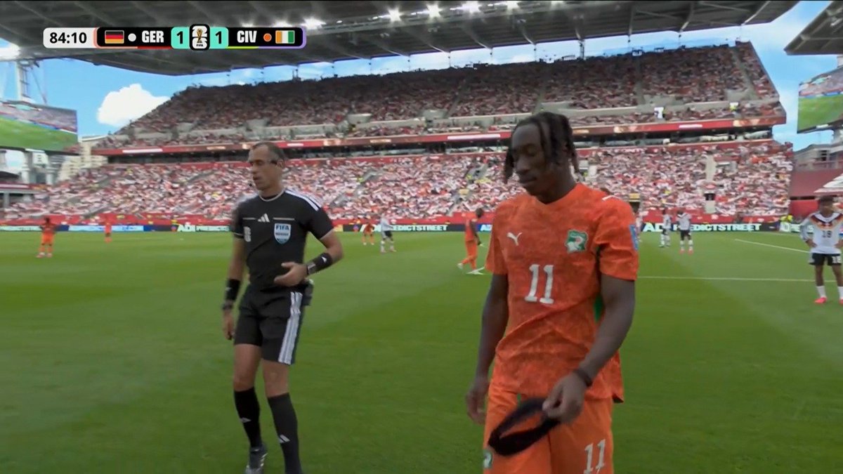 ANSisHere's tweet photo. 85': 🇩🇪 [1-1] 🇨🇮

YAN DIOMANDÉ leaves the pitch for Nicolas Pépé.

#FIFAWorldCup #DFBTeam #ElephantsEnMarche #TousDerriereLesElephants #CDM2026 https://t.co/3tyzi0Abpy