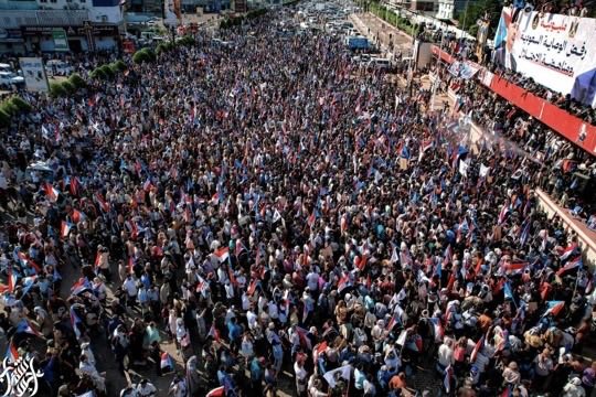 ainemey's tweet photo. Whoever thinks they can break the will of this people is betting on their own defeat. 

إرادتنا ما زالت في مكانها… لا أحد يقدر يكسره💪🏼 https://t.co/KMbe2ZmSOA