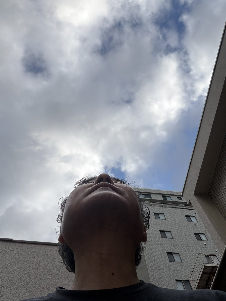 mihara_mcs's tweet photo. おはようございます。
晴れの広島です。
私はサッカー見たかったのですが。 https://t.co/czC4D9u7Wv