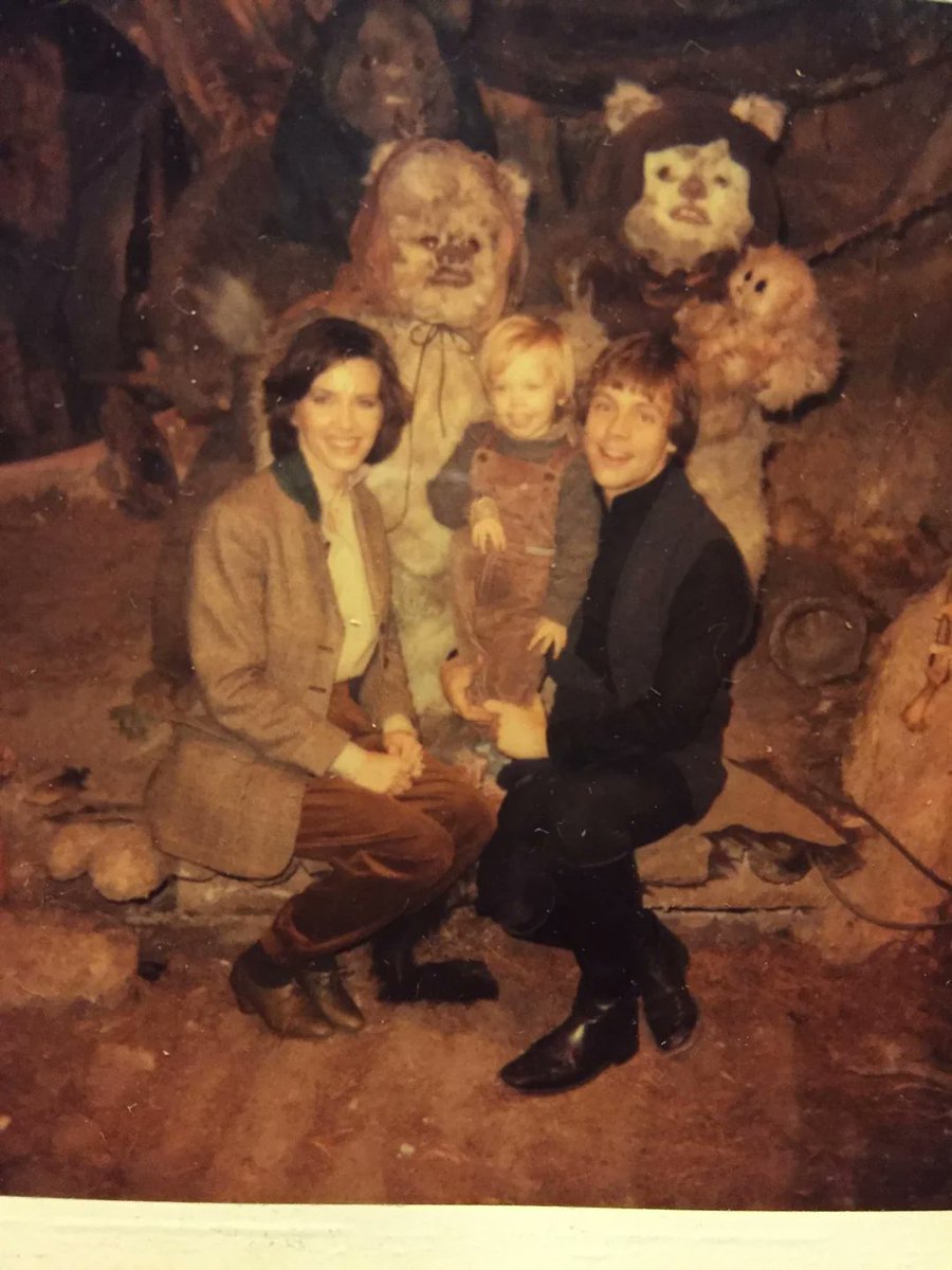 SciFiArchives's tweet photo. Mark Hamill on the set of Return of the Jedi with his wife and son in 1982 https://t.co/cYAwd29w6t