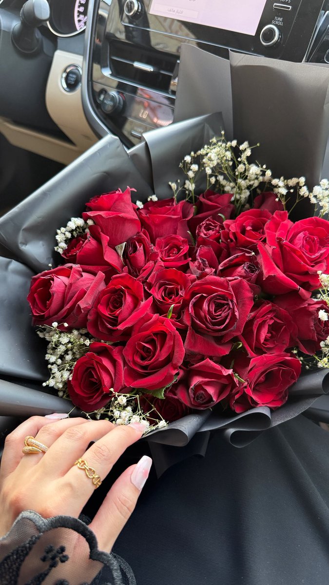 __nonu's tweet photo. راح ضلني احبك كل مره .. متل الاول يا حبيبي ♥️ https://t.co/Snxxvsdsts