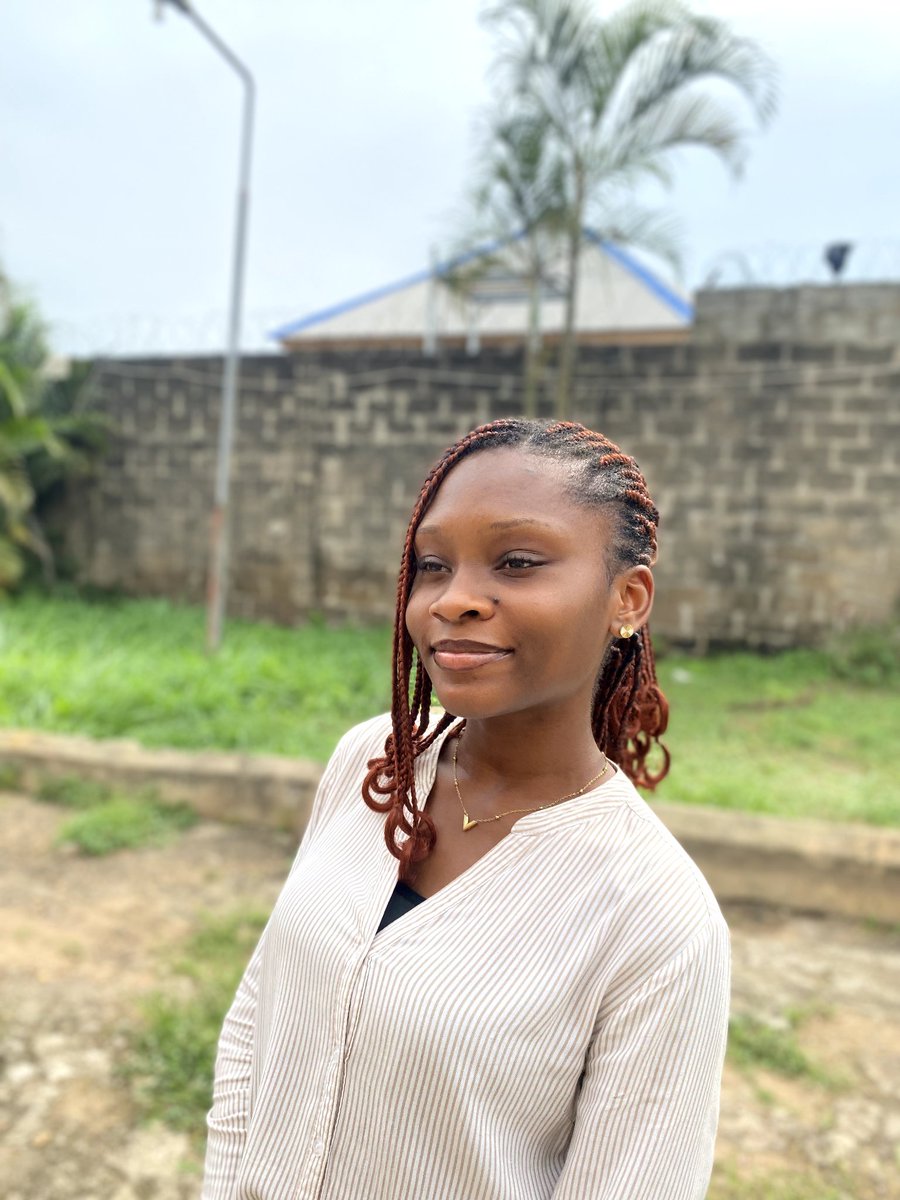 Sharr_creative's tweet photo. A friend once told me, “Your work is good, but people won’t always know that until they see it.” That stayed with me.
I’m Sharon Omoye, the face behind Sharr Creative. 💙

I’m a student and graphic designer  about helping brands show up professionally through intentional design https://t.co/AjY4ehdqFN