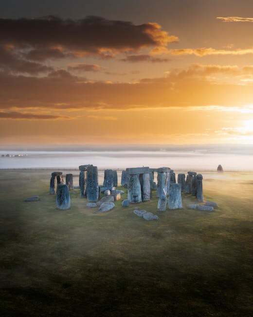 DVSAgovuk's tweet photo. ☀️Tomorrow is the #SummerSolstice, the longest day!
🪨For millennia, people have marked the event at #Stonehenge.
⚠️Check your vehicle before you go: clean windscreen, correct tyre pressures and condition and fluid levels.
👉Ask yourself: am I fit to drive?
#spinaltap https://t.co/kC7zQz1Nb4