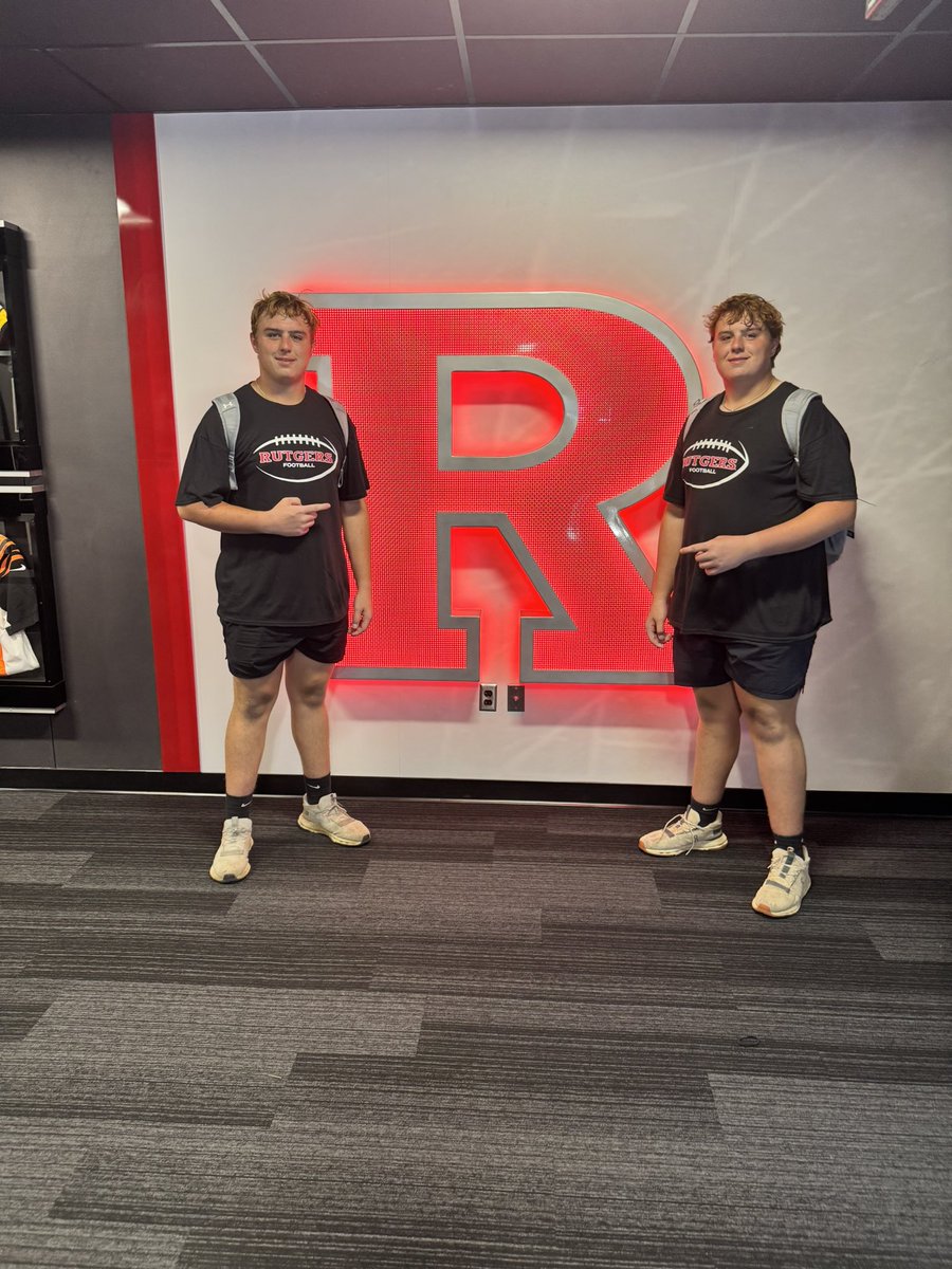 Jackson_C_2028's tweet photo. Thank you @Coach_Bahr , @JimTurner_OL and @EricJosephsRU for inviting me out to The Big Man Academy. It was a honor to workout and learn today. Look forward to learning more about @RFootball and building a relationship with y’all. #Chop🪓

@TFloss32 
@Rivals https://t.co/xcQM4sfiu6