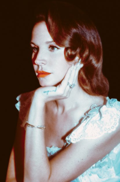 greatestptl's tweet photo. HAPPY BIRTHDAY LANA DEL REY https://t.co/nsEli2TD8A