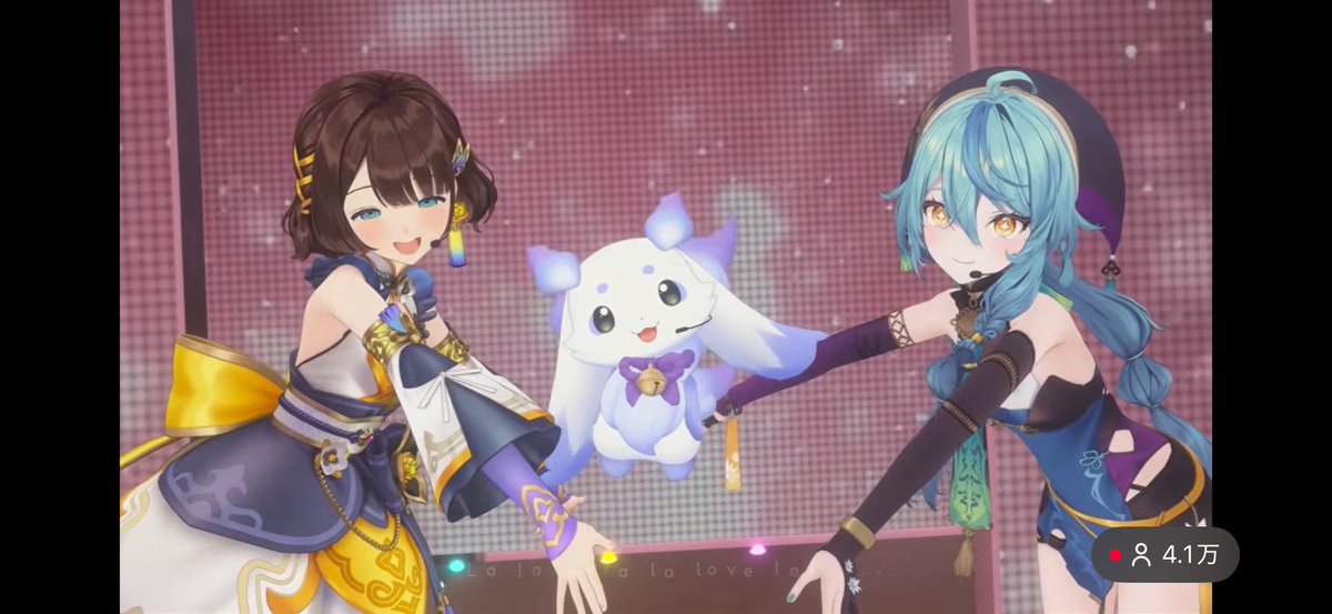 yn8035's tweet photo. 愛♡スクリ～ム!はハート目になってたの可愛かったし、ロミオとシンデレラは二人のｾｸﾁｰが素敵だった！！
グッズも一緒に並んでるの可愛かったねえ🥰

あれ？いつ等身大アクスタ出ますか！？
買います！買わせてください！！！
 #あやかき   #あやかき２周年ライブ 
 #あやかきライブ振り返り https://t.co/mbUakZBB3o