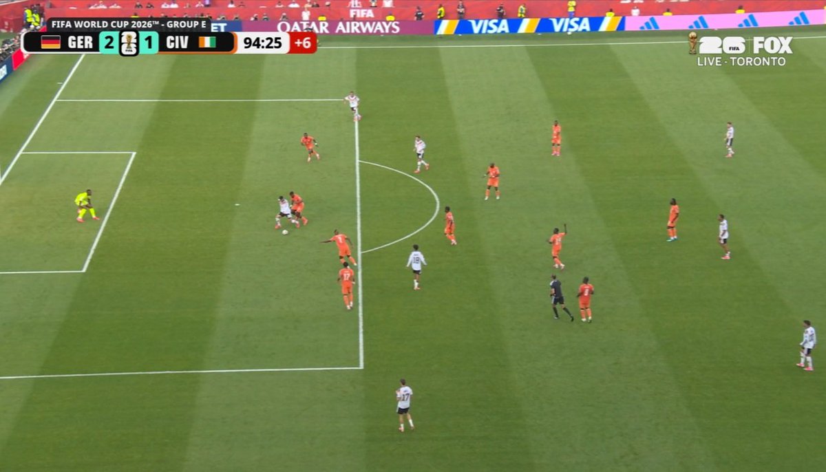 imron0175's tweet photo. GOOOAAALLL!!! ⚽🔥🇩🇪
Germany 2-1 Ivory Coast 

Germany went from funeral mode to festival mode in 30 minutes. What a comeback! That's German football for you 😎🍻🔥 https://t.co/wRhRkcItFU