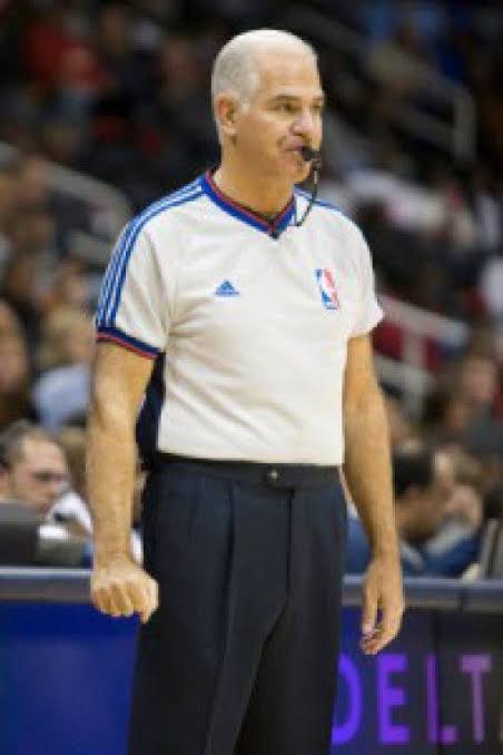 Alsobroken's tweet photo. @timelesssports_ 2006 NBA Finals MVPs 💩 https://t.co/f3g1m6mmed