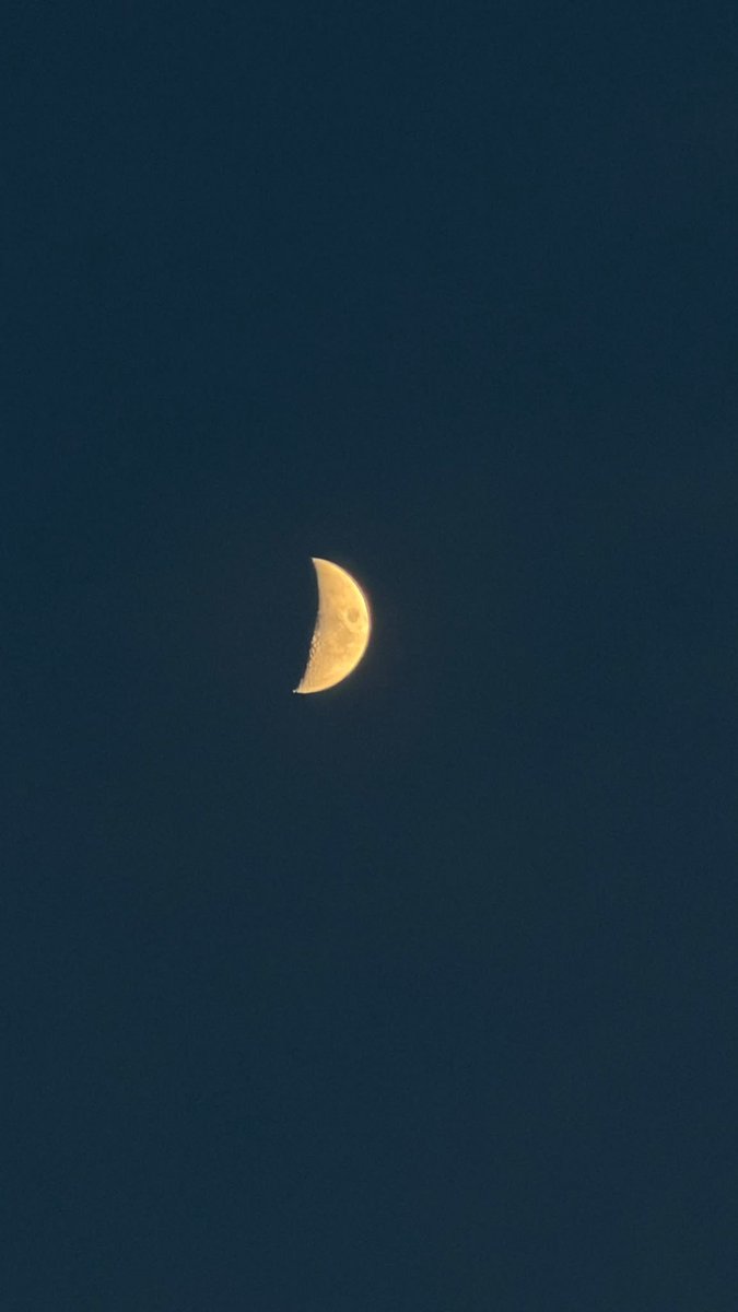 sirdeathless's tweet photo. 🌒 https://t.co/o2STRTeUUP