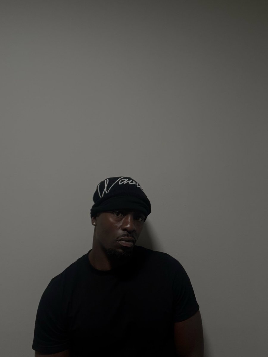 DaWaviest_'s tweet photo. Waffle Beanies Loading ✨ https://t.co/THhSMjiuFL