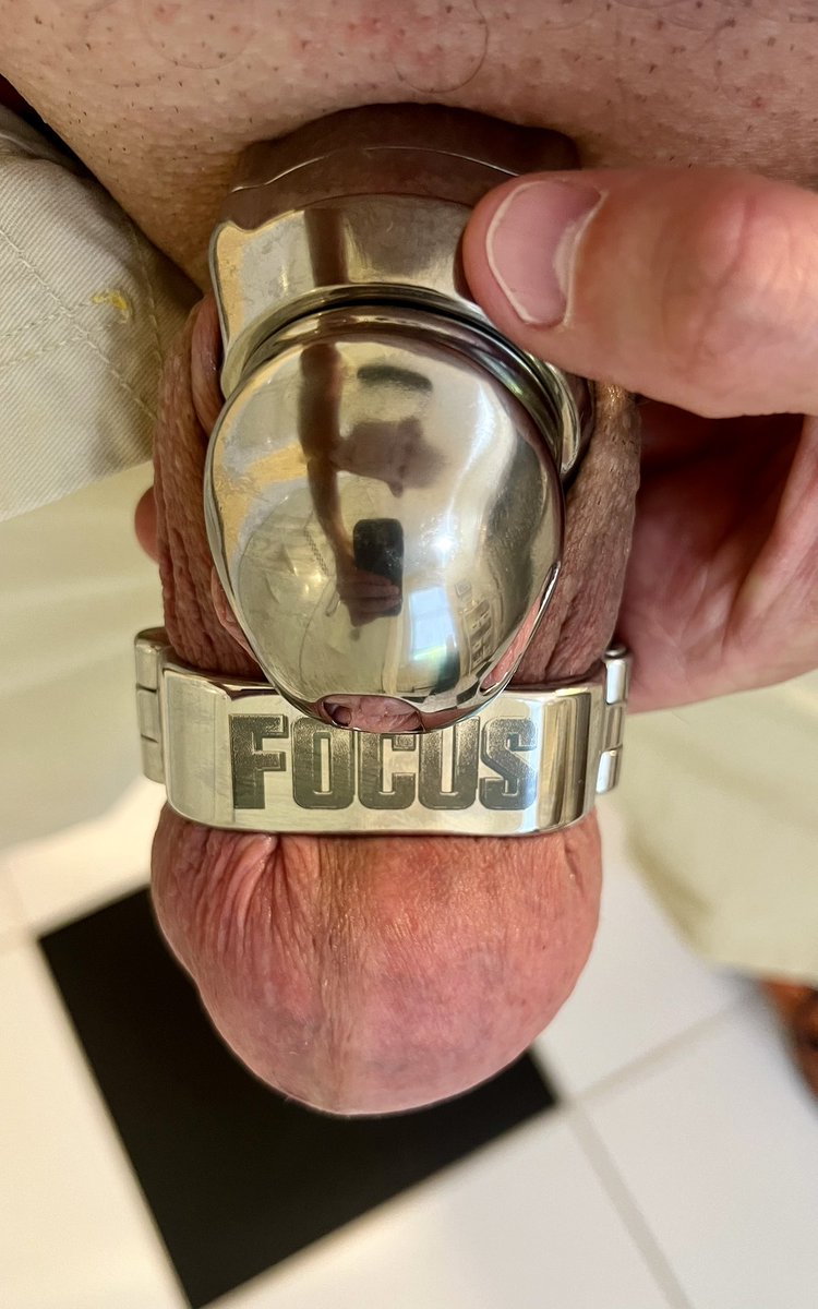 nikedave09's tweet photo. Subs need FOCUS and new scrotal cuffs by @steelwerks . 😈#lockedinwerks #teamlocked #chastitylife https://t.co/a719iG09cl