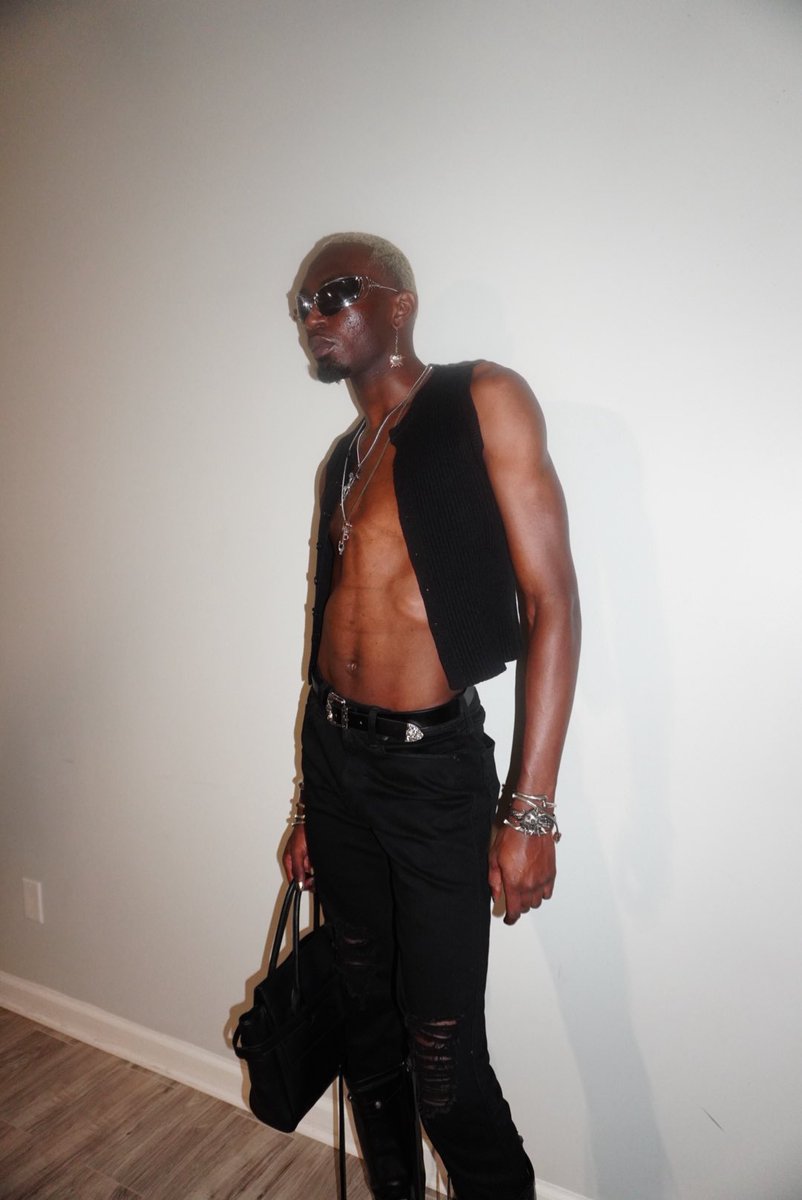 B6YCE's tweet photo. way2Cool https://t.co/CjMUIe03FC