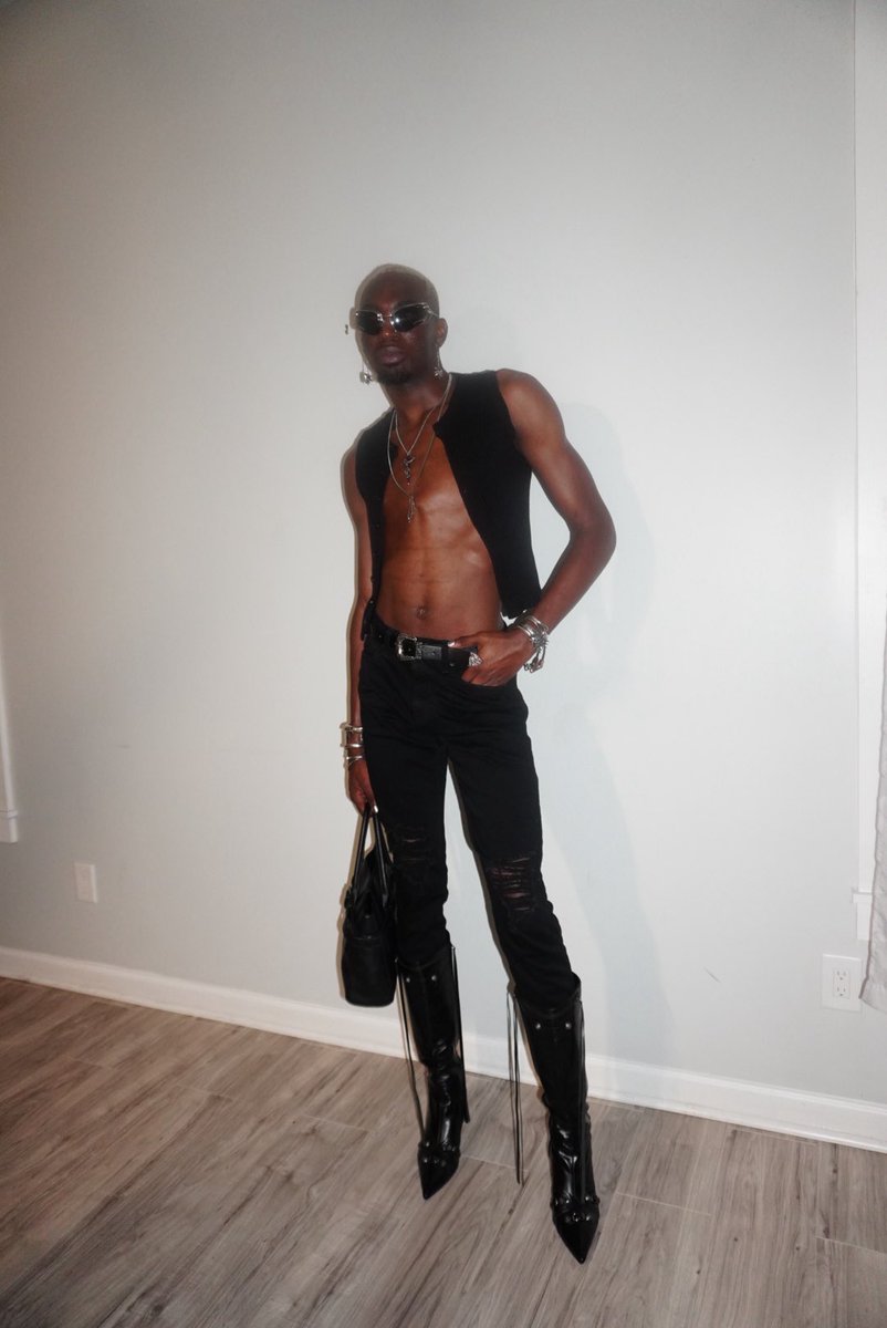 B6YCE's tweet photo. way2Cool https://t.co/CjMUIe03FC