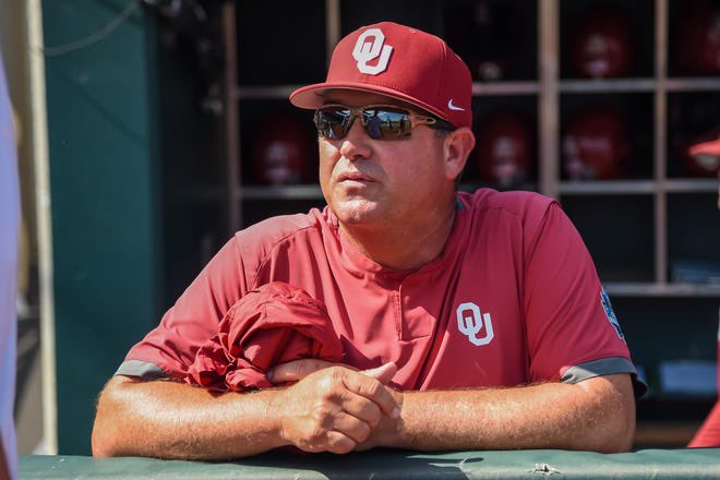 moesshawn1's tweet photo. Hey RGV some our very own former Bronc/Vaquero alum are leading Oklahoma in a the CWS.  Head Coach Skip Johnson Broncs pitcher 1989 and Assistant Coach Russell Raley Vaqueros 2017-2021. Let cheer these guys on doing the Valley proud! https://t.co/nPtdRyCois