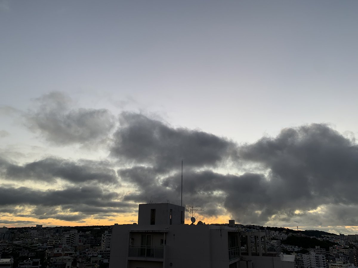 chieko01050728's tweet photo. 6/21(日)【寅の日】【夏至】
「成功とは、今あるもので最善を尽くすことである。成功は成し遂げるものであり、手に入れるものではない。試練の中にあるもので、勝利ではない。成功は個人の基準で測るものであり、私たちの中の最高点に到達し、なり得る最高のものになることである」— ジグ・ジグラー https://t.co/piD9s30pY3