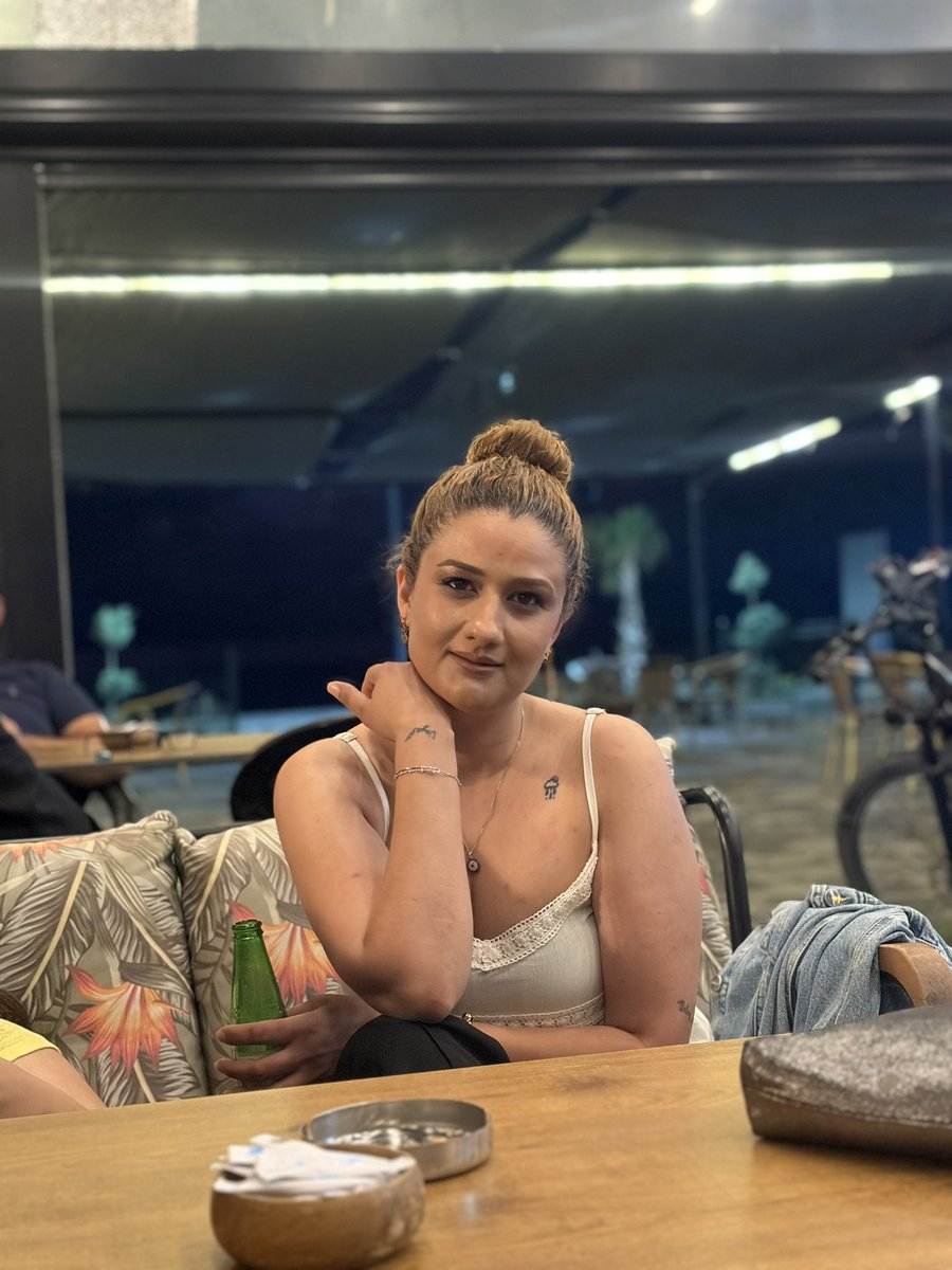 DemetAsel's tweet photo. ✨✨✨ https://t.co/fce74CBxsp