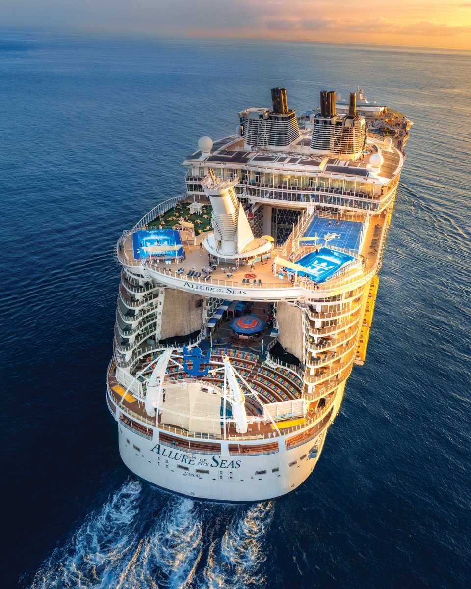 B00merangTravel's tweet photo. Set sail on the Allure of the Seas and experience a revolution in cruising! 🌟 From dazzling Broadway performances to serene adults-only retreats, this ship has something for everyone. You'll wish for endless sea days! 🌊 #RoyalCaribbean #AllureOfTheSeas https://t.co/pYOKuXalDe