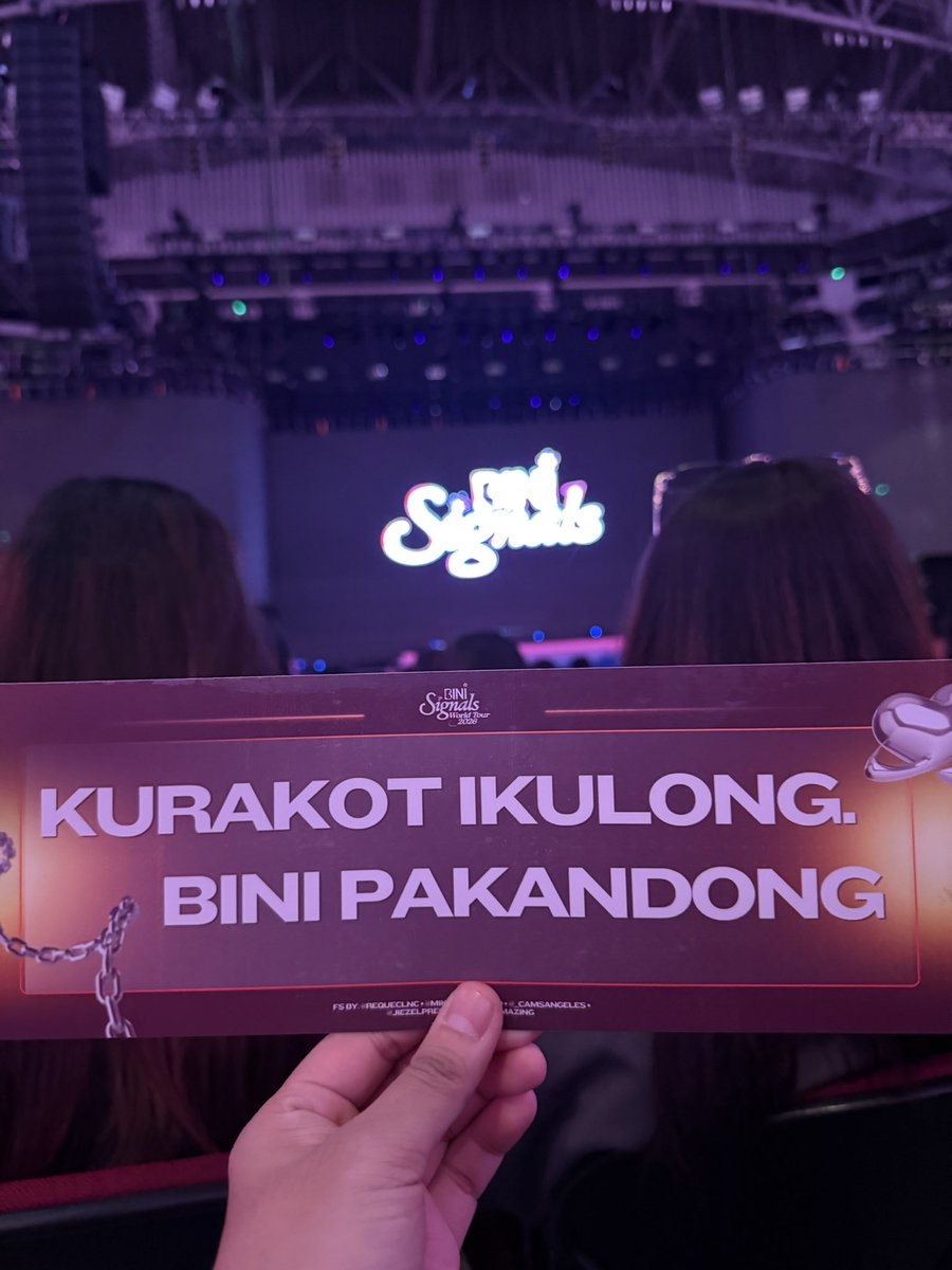 _camilleangeles's tweet photo. SORRY MGA STARS!!! 😭😭😭 DAHIL KASI YAN SA BANNER KO E WAG NA KAYO MAGALIT 😭😭😭😭

ETO YUNG BANNER AT POV KO HUHUHUHU I LOVE YOU STAKU!!! https://t.co/72RX8sAb2F