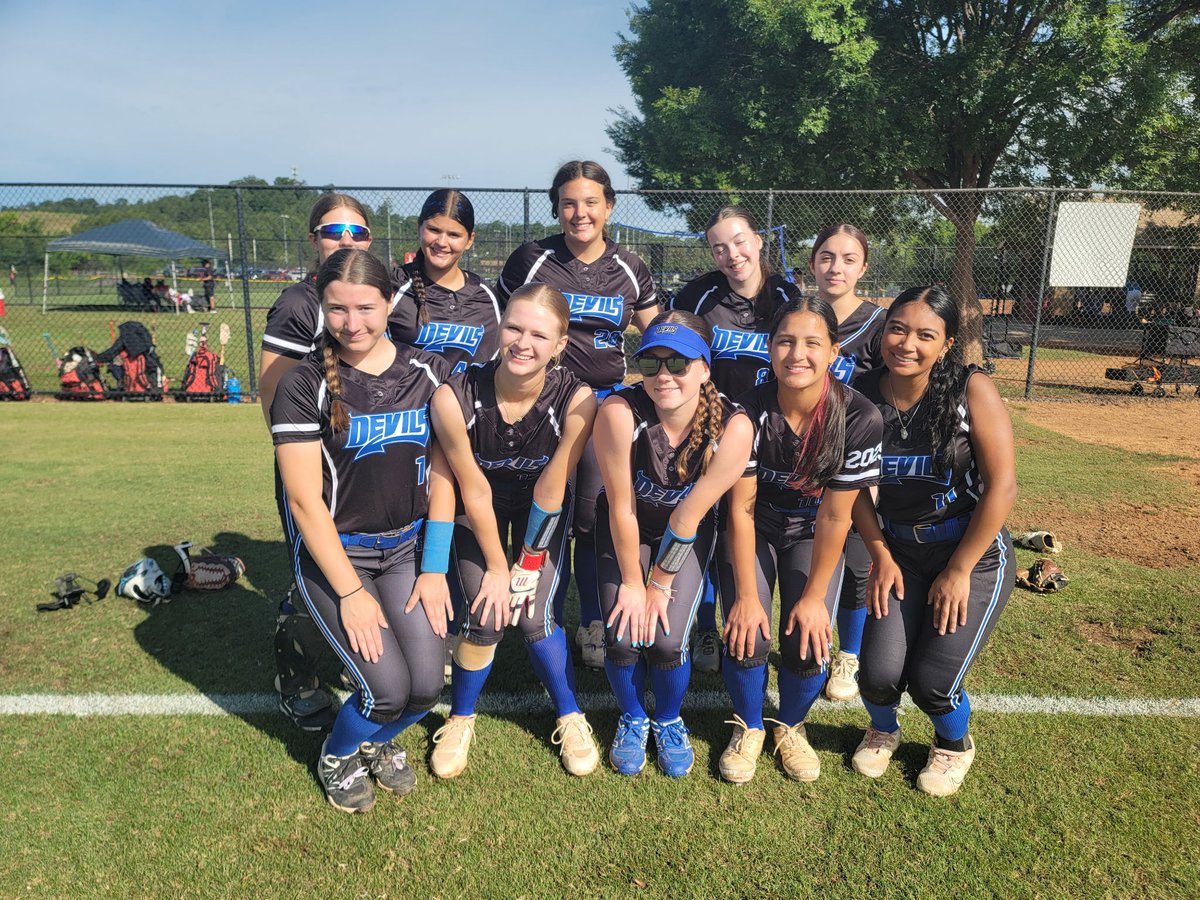 mpdevilsgall's tweet photo. So so SO proud of our ladies for competing in their first ever @ConnectSports_ Scenic City tournament. We had an amazing experience playing talent from all across the country. 

Now back to Chicago to put in the work💪🏼 https://t.co/VvfQdFVr55