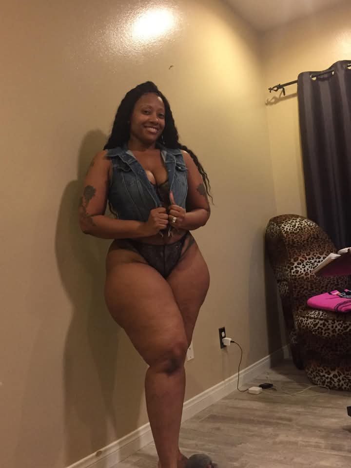 Cherokeedass765's tweet photo. 👈this or that👉💕🤗♥️ https://t.co/c10AtjK9Ao