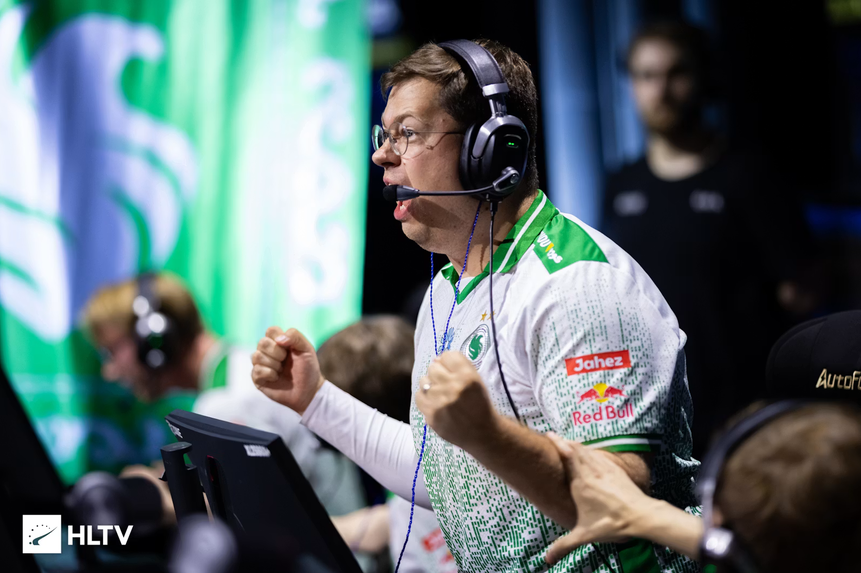 bastaderushear's tweet photo. Karrigun en HLTV:

🔥 "Estoy jugando el peor CS de mi vida y, de alguna manera, estoy en una final de Major."

🔥 "Estoy luchando contra mis demonios, pero tengo un equipo que pelea junto a mí."

🔥 "Podría haberme retirado hace cuatro meses."

🔥 "Se suponía que iba a ver este Major desde casa."

🔥 "Mañana intentemos ganar con el rating más bajo de la historia."

🔥 "Tengo 42 años después de este partido; mañana voy a terminar con 45."

🔥 "No voy a tomar vacaciones. Voy a volver a casa a grindear para la próxima temporada."