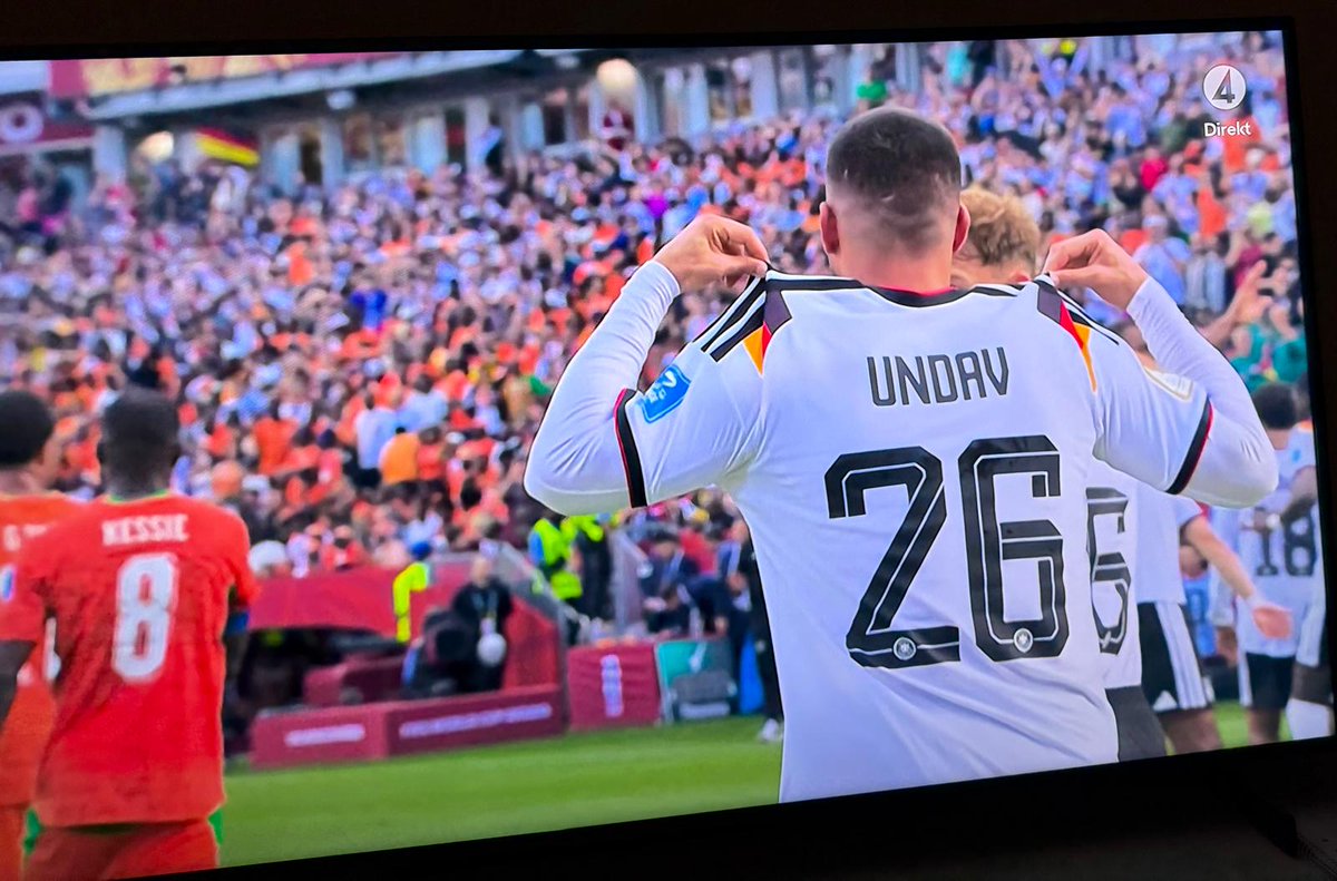 alifikrik1's tweet photo. Dibêje "ez çima ez im û ez çawa bûme ez"    Deniz Undav... https://t.co/SDGnZDD0o5