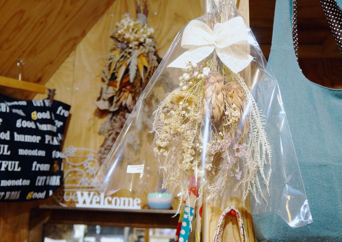 大阪守口市のハンドメイド雑貨店🌿 約60名の作家さんの作品が並ぶ