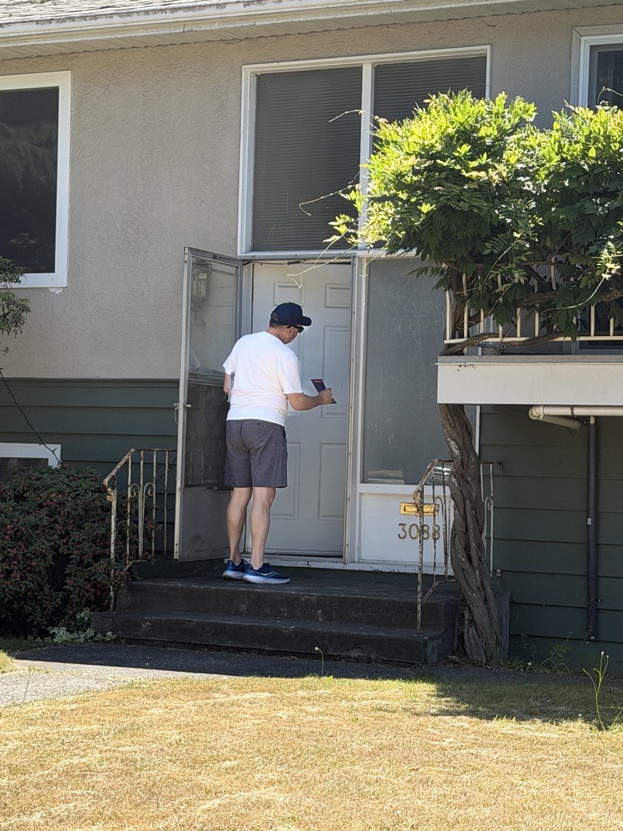 MikeKlassen's tweet photo. Thank you, Killarney!

It was great to be back in my old neighbourhood with our ABC Vancouver team and volunteers, connecting with residents and hearing their thoughts on Vancouver’s future.

We appreciate everyone who opened their door to chat with us today. @Vote4ABC https://t.co/Hb8SkaInbw