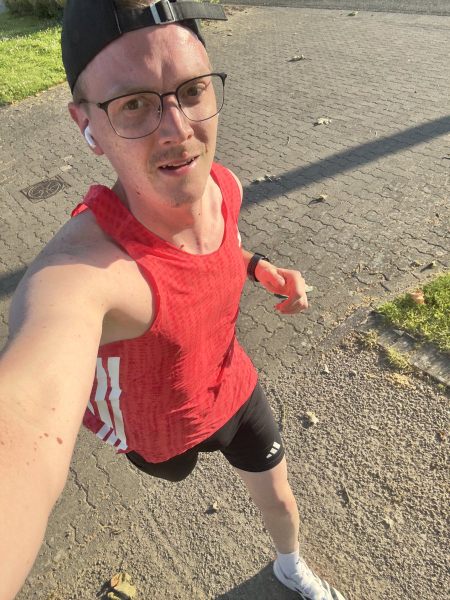 keviii92's tweet photo. 30°C – and I wouldn't mind if it were even hotter 🏃🏼‍♂️ I love this weather #run #running https://t.co/o4JSP8PQ7O