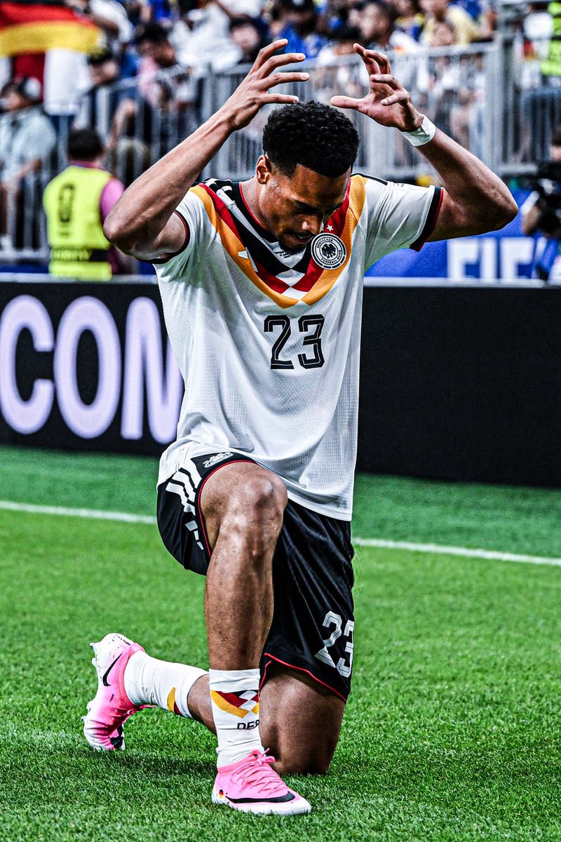 Footballtweet's tweet photo. We need to talk about Felix Nmecha. 🇩🇪 

He has been absolutely MONSTROUS for Germany at this World Cup and he delivered when it mattered most with a quite sensational assist for Deniz Undav in the final seconds against Ivory Coast. 🔝🧠 https://t.co/7XkSpxnvNd