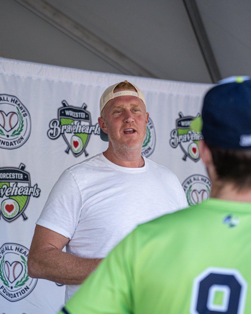 WooBaseball's tweet photo. Scalabrine is in the building!

#rollhearts I @FuturesLeague https://t.co/Pdwg9ec1Q8