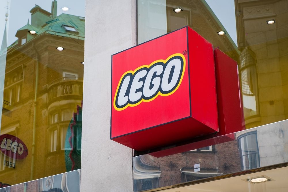 ceoworld's tweet photo. How LEGO Helped Us See the Future of Our Business Differently  by Leo Bottary,  Managing Partner, Peernovation
 https://t.co/sY0HnhUjJD
 
#LEGO #BusinessInnovation #FutureThinking #Peernovation #LeoBottary #CreativeLeadership #TeamBuilding #BusinessStrategy #InnovationInBusiness #GrowthMindset