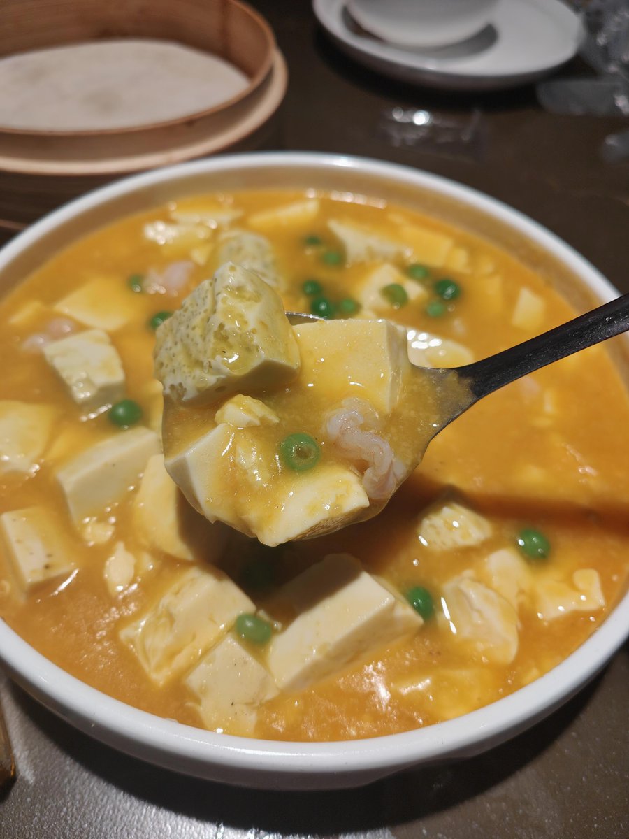 GmailSHANTILAL's tweet photo. 上到处乱说：“和一个神经病计较什么，管好你的嘴，等会儿回去什么也不许说，投资的事以后再想办法，听见没?？！”车内昏暗无光，暖黄色的路灯映在车窗🦆👟‍👦玻璃上，打出一道模糊不清的光影。喻泽川控制不 https://t.co/u5HbaacO5D